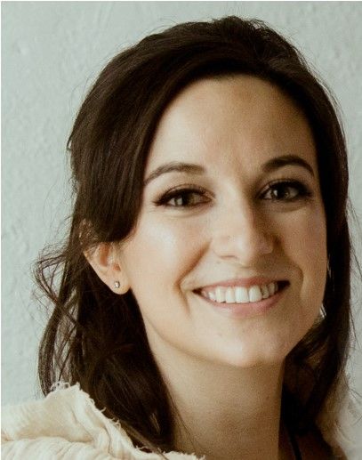 Headshot2021.jpg