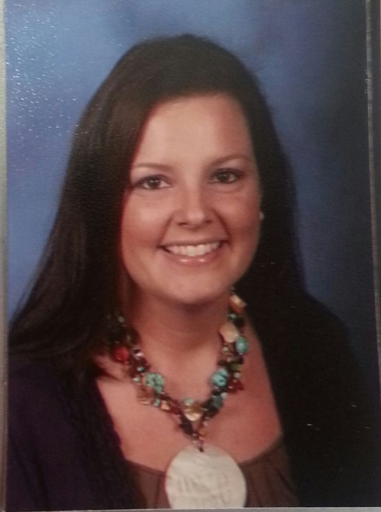 Nicole Squires.jpg