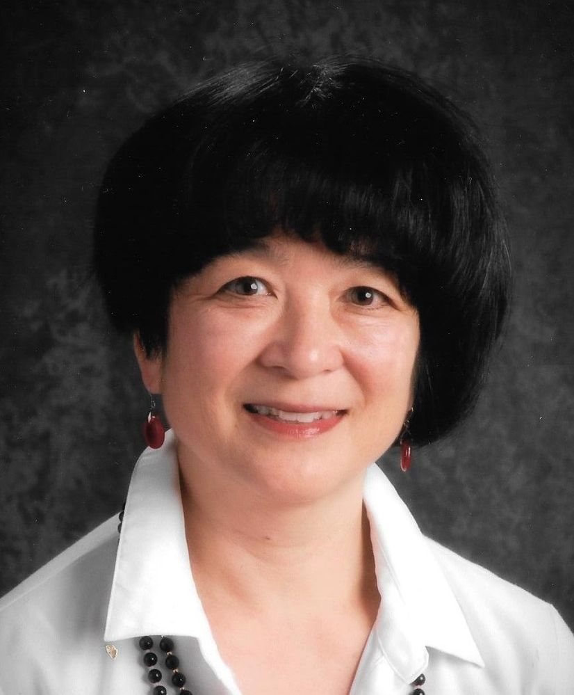 Lorelei Hironaka - Headshot.jpg